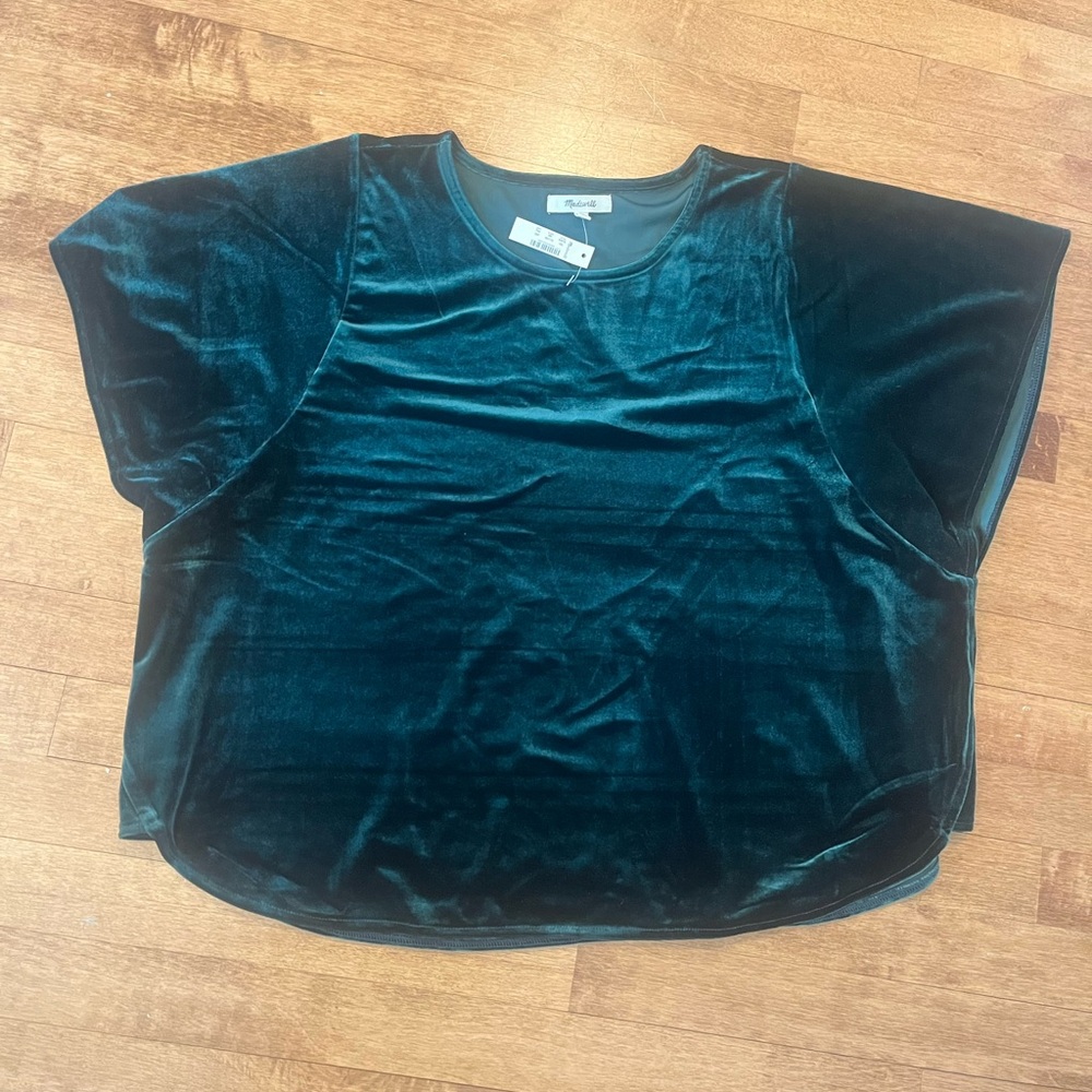 Velvet Short-Sleeve Boxy Top - Emerald Green